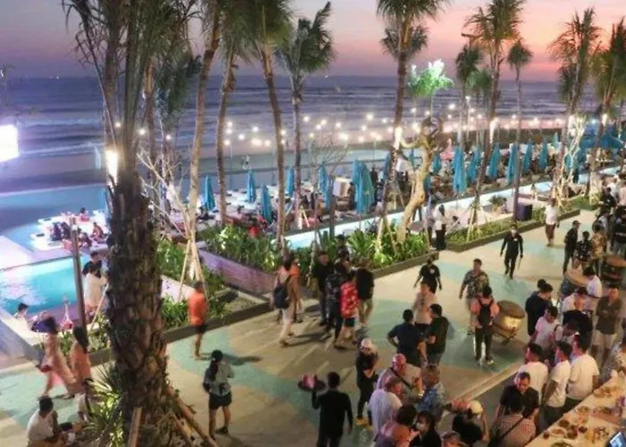 Luxury 3-bedroom Pool In Near & Nightlife * Canggu (Bali)