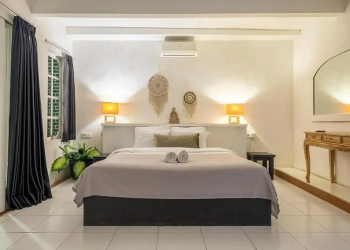 Luxury 3-bedroom Pool In Near & Nightlife Villa Canggu (Bali)
